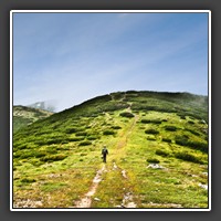 Hiking through the Cindrel Mountains, towards the West